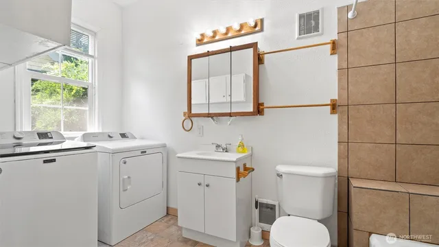 a view of entryway and hall