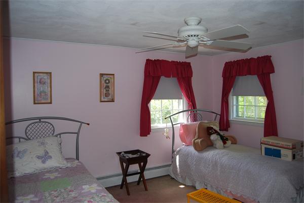92 Grant Road Lynn, MA 01904 - Photo 13 of 17 Gallery Image 13