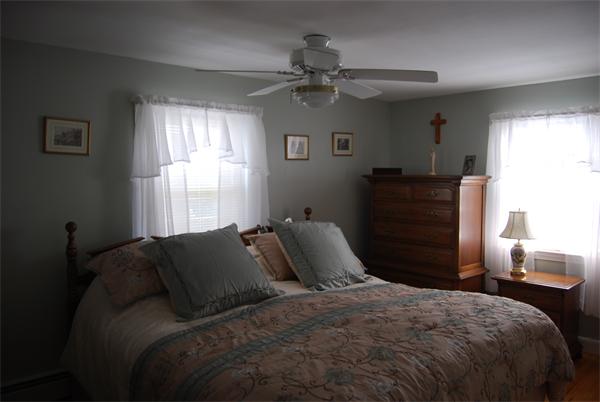 92 Grant Road Lynn, MA 01904 - Photo 14 of 17 Gallery Image 14