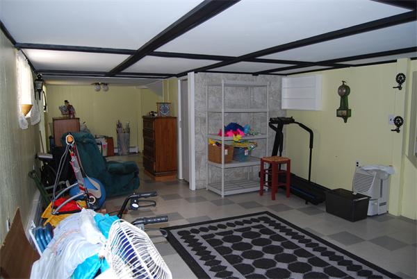 92 Grant Road Lynn, MA 01904 - Photo 16 of 17 Gallery Image 16
