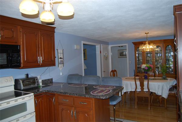 92 Grant Road Lynn, MA 01904 - Photo 8 of 17 Gallery Image 8