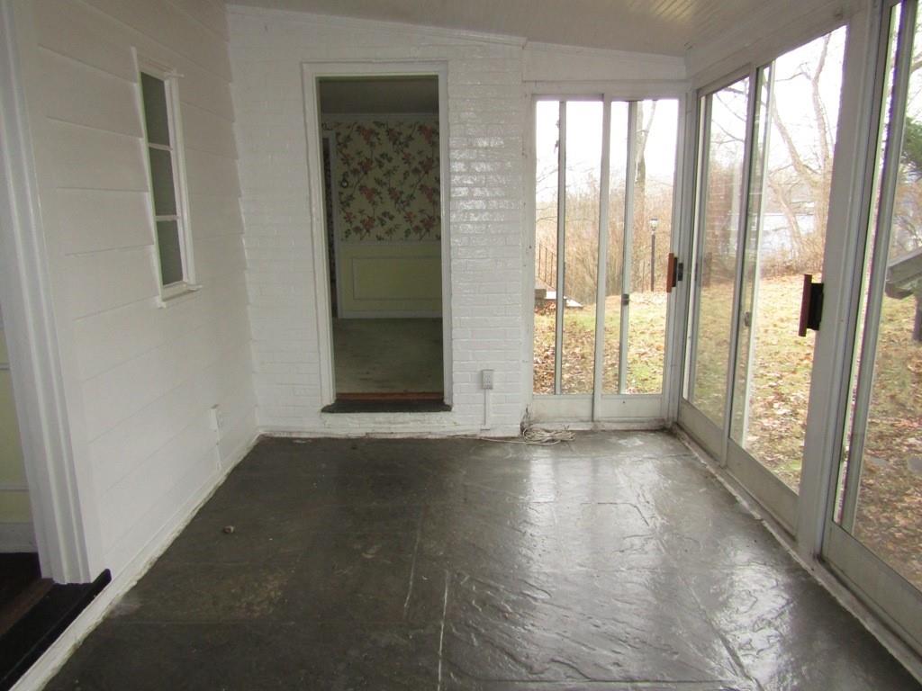 174 Crescent Hills Road Pittsburgh, PA 15235 - Photo 12 of 25 Gallery Image 12