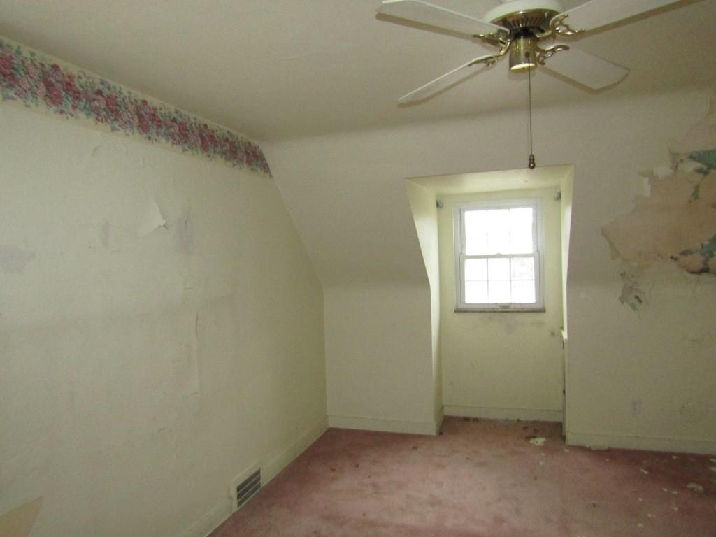 174 Crescent Hills Road Pittsburgh, PA 15235 - Photo 19 of 25 Gallery Image 19