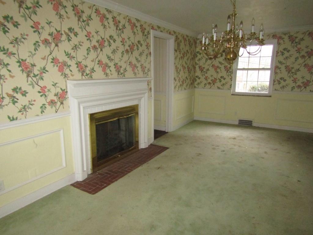 174 Crescent Hills Road Pittsburgh, PA 15235 - Photo 5 of 25 Gallery Image 5