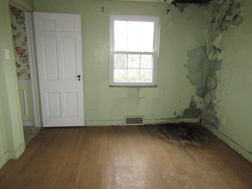 174 Crescent Hills Road Pittsburgh, PA 15235 - Photo 8 of 25 Gallery Image 8