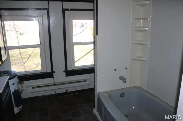 $93,000 | 605 North Spanish Street, Cape Girardeau, MO 63701