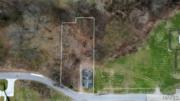 $93,000 | 605 North Spanish Street, Cape Girardeau, MO 63701