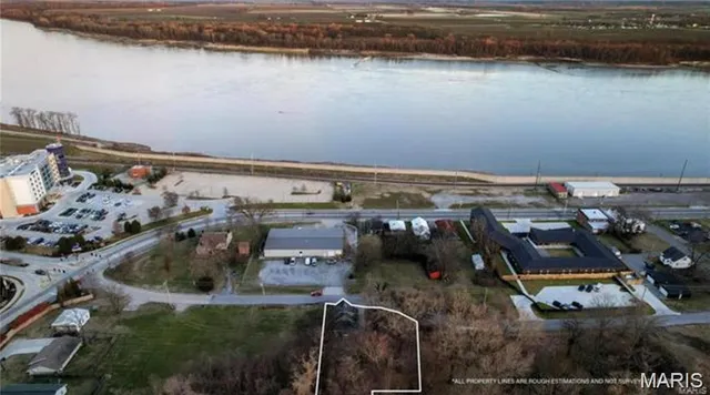 $93,000 | 605 North Spanish Street, Cape Girardeau, MO 63701