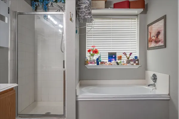 $2,100 | 922 Satellite View, Round Rock, TX 78665