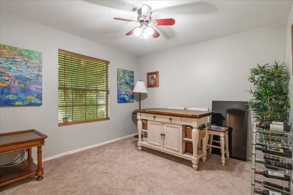 $2,100 | 922 Satellite View, Round Rock, TX 78665