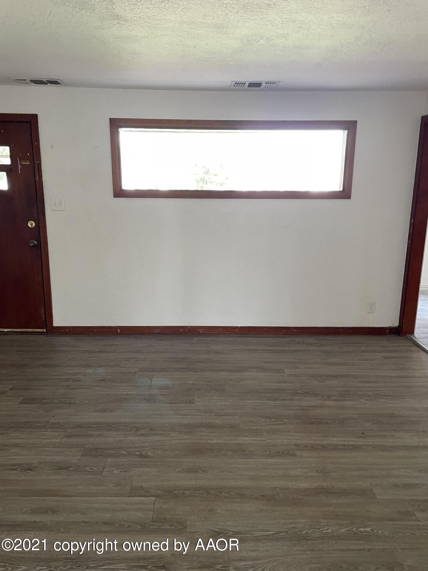 4201 South Tyler Street Amarillo, TX 79110 - Photo 8 of 27 a view of a room