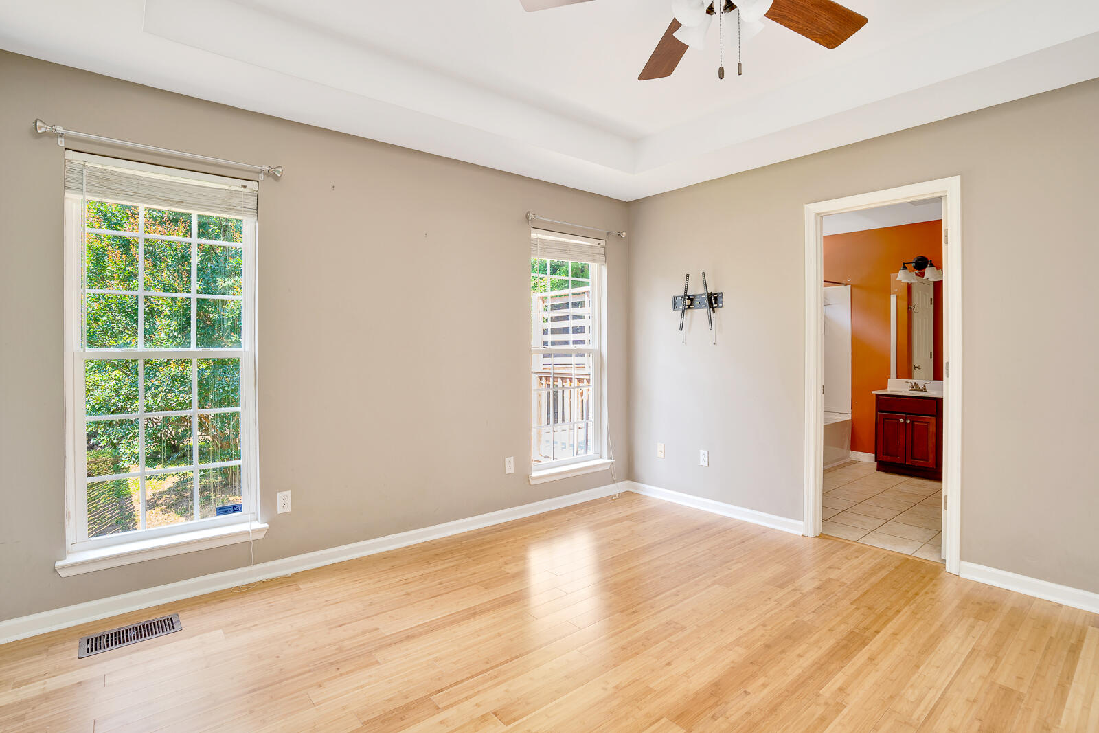 836 Altamont Road Chattanooga, TN 37415 - Photo 12 of 28 836 Altamont - MLS Photos-13