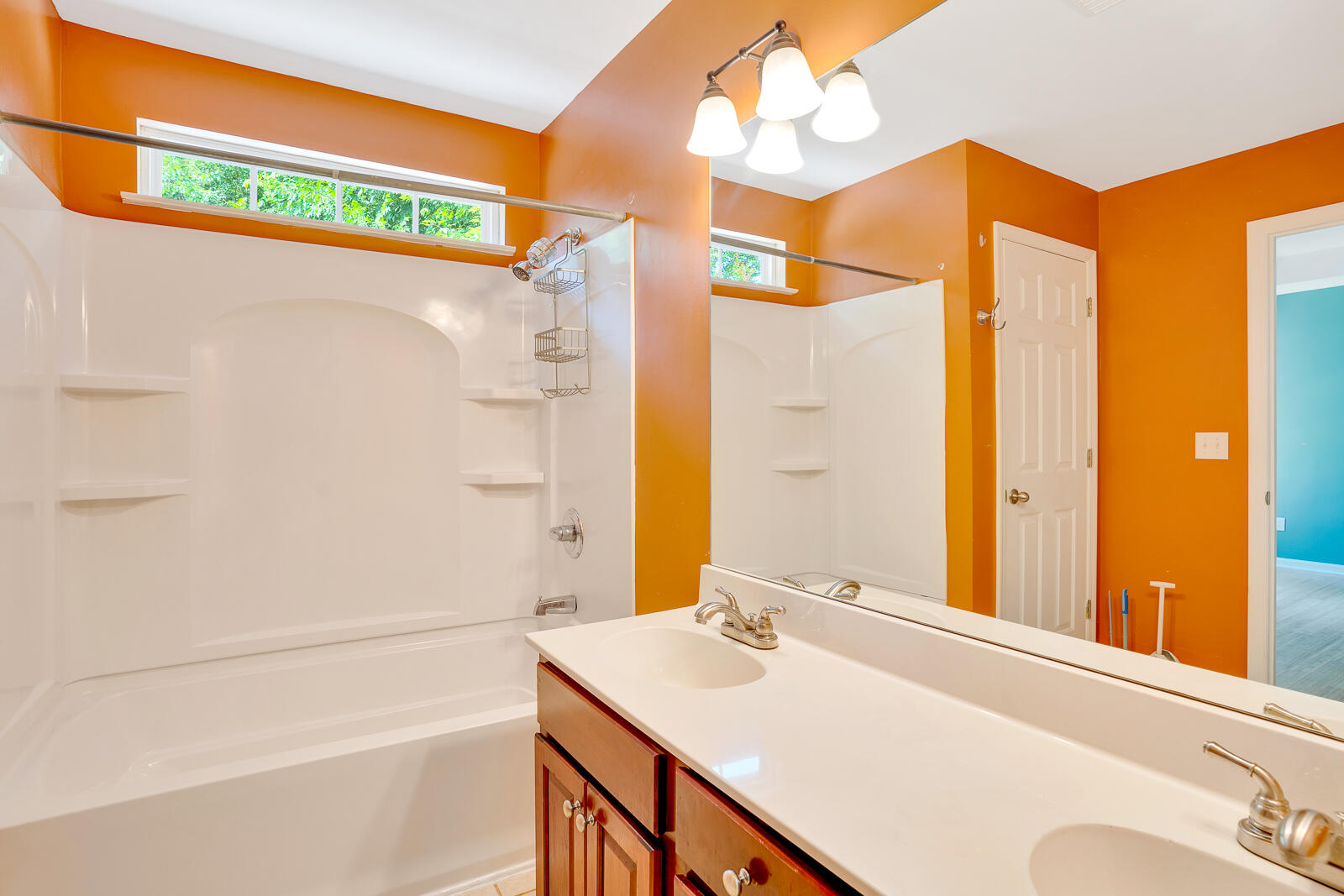 836 Altamont Road Chattanooga, TN 37415 - Photo 14 of 28 836 Altamont - MLS Photos-16