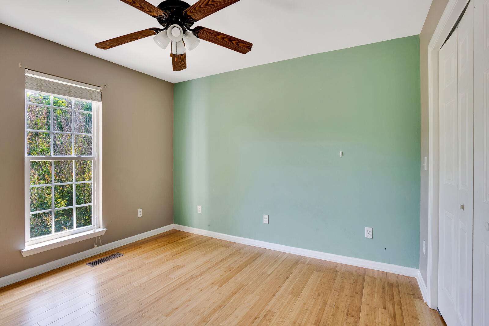 836 Altamont Road Chattanooga, TN 37415 - Photo 17 of 28 836 Altamont - MLS Photos-19