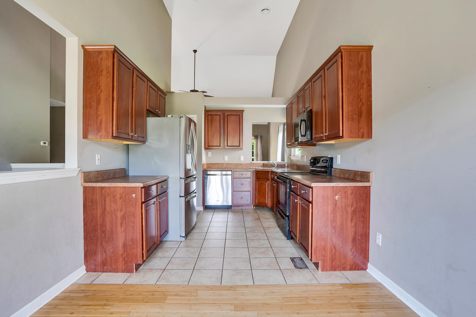 836 Altamont Road Chattanooga, TN 37415 - Photo 7 of 28 836 Altamont - MLS Photos-8