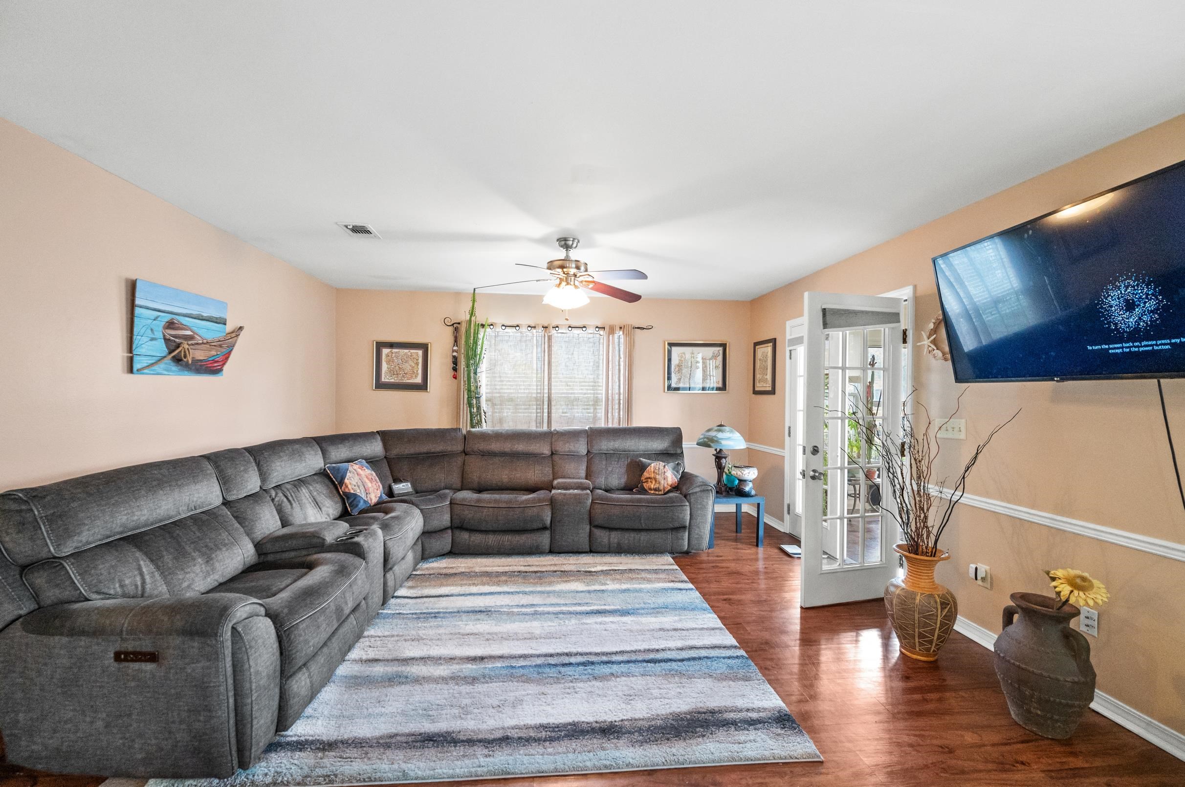 1192 Ridgewood Drive Lillian, AL 36549 - Photo 10 of 36 Living Room