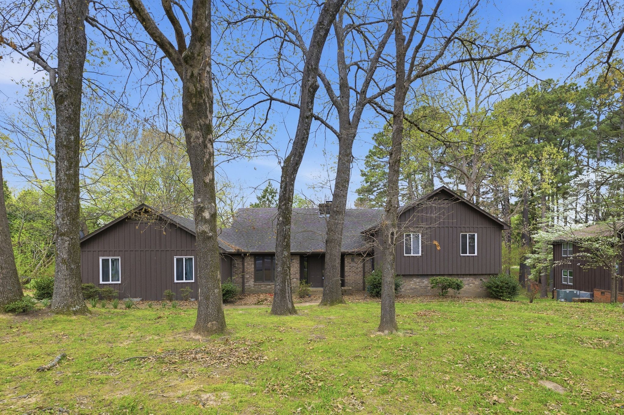 31 Colonial Cove Jackson, TN 38305 - Photo 1 of 53