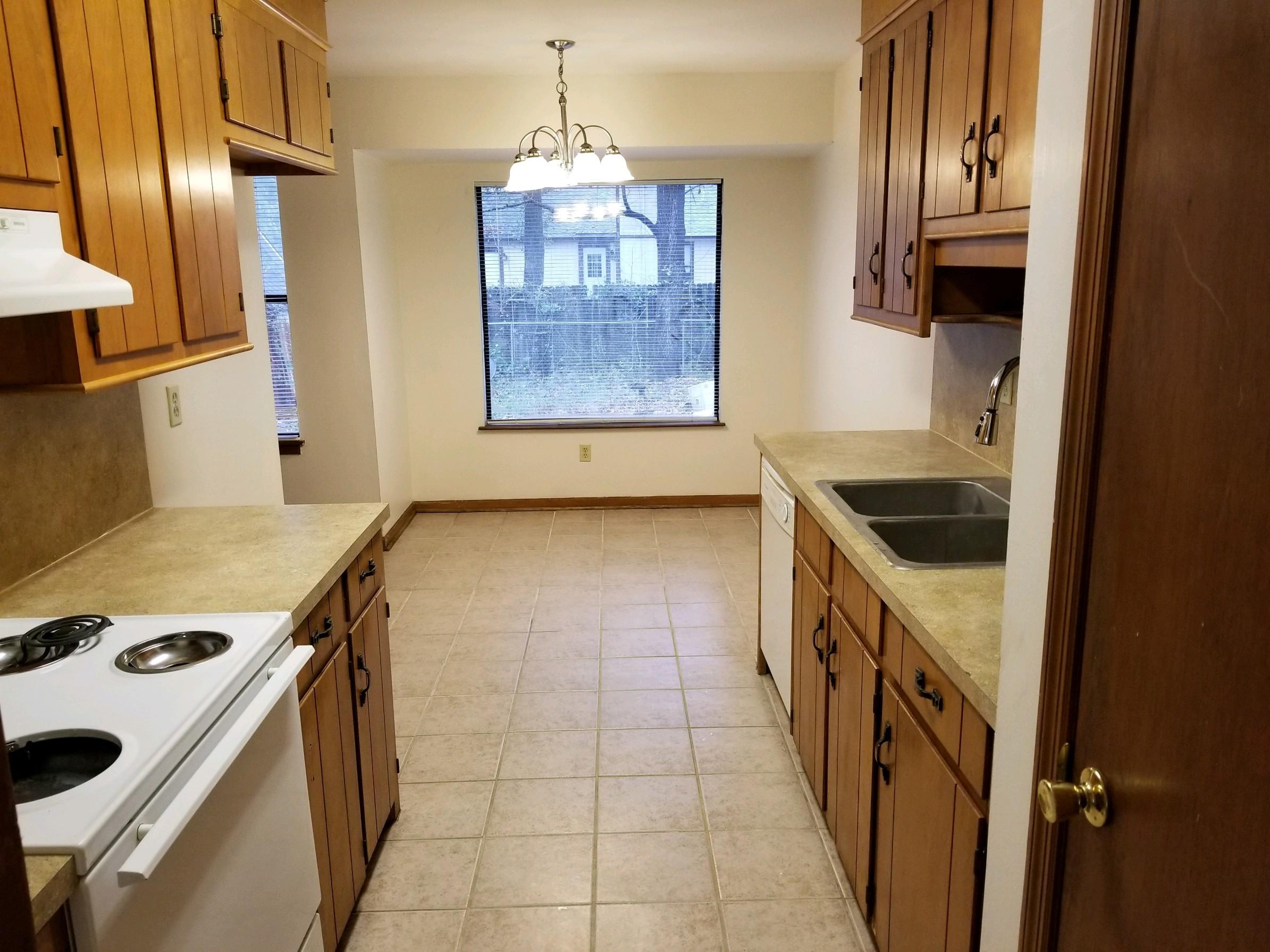 32 Delaware Road Goose Creek, SC 29445 - Photo 3 of 13 39572