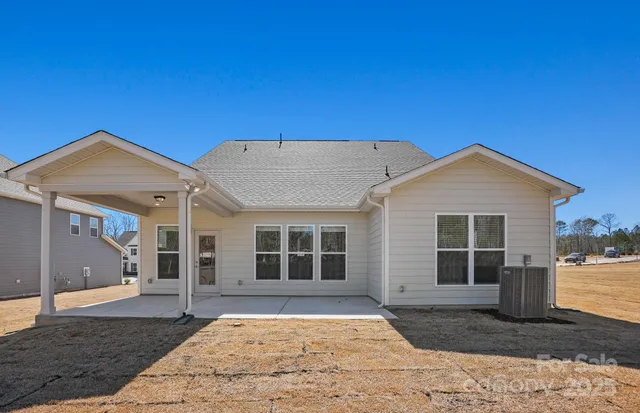 $574,900 | 1006 Kinship Drive, Unit 120, Lancaster, SC 29720