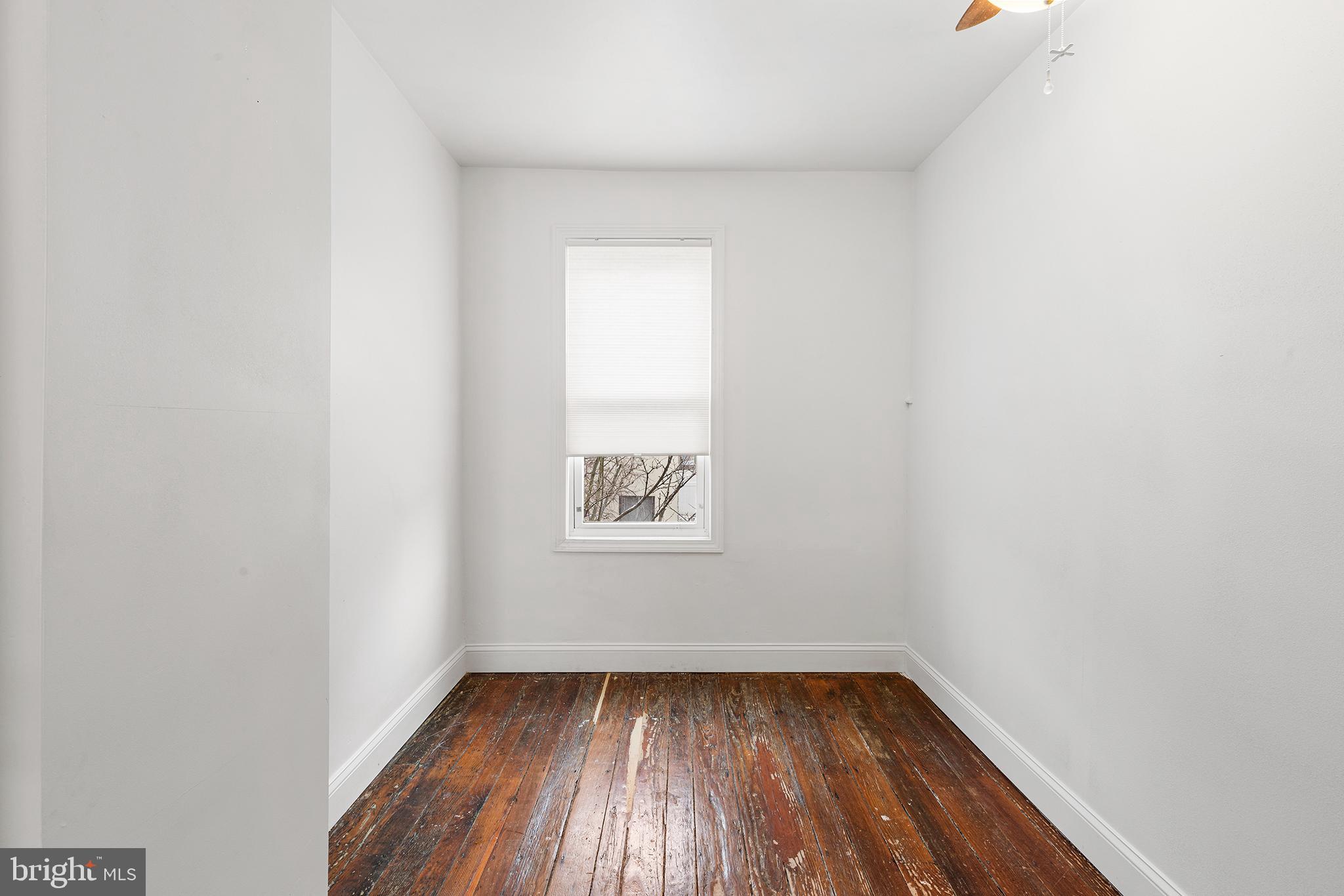 2549 Collins Street Philadelphia, PA 19125 - Photo 16 of 26 Bedroom 1- front