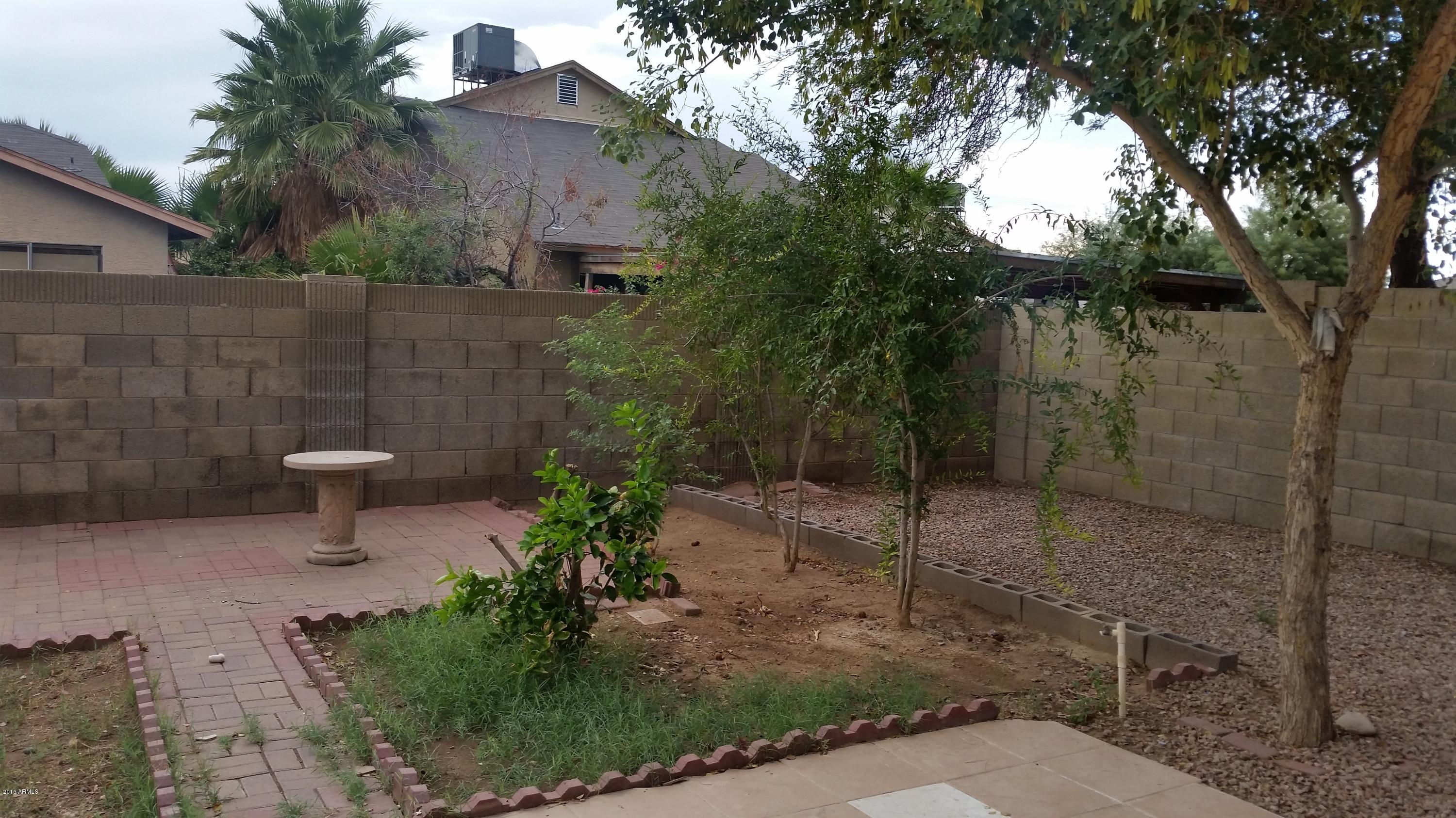 1714 East Carson Road Phoenix, AZ 85042 - Photo 8 of 12 20151006_161844
