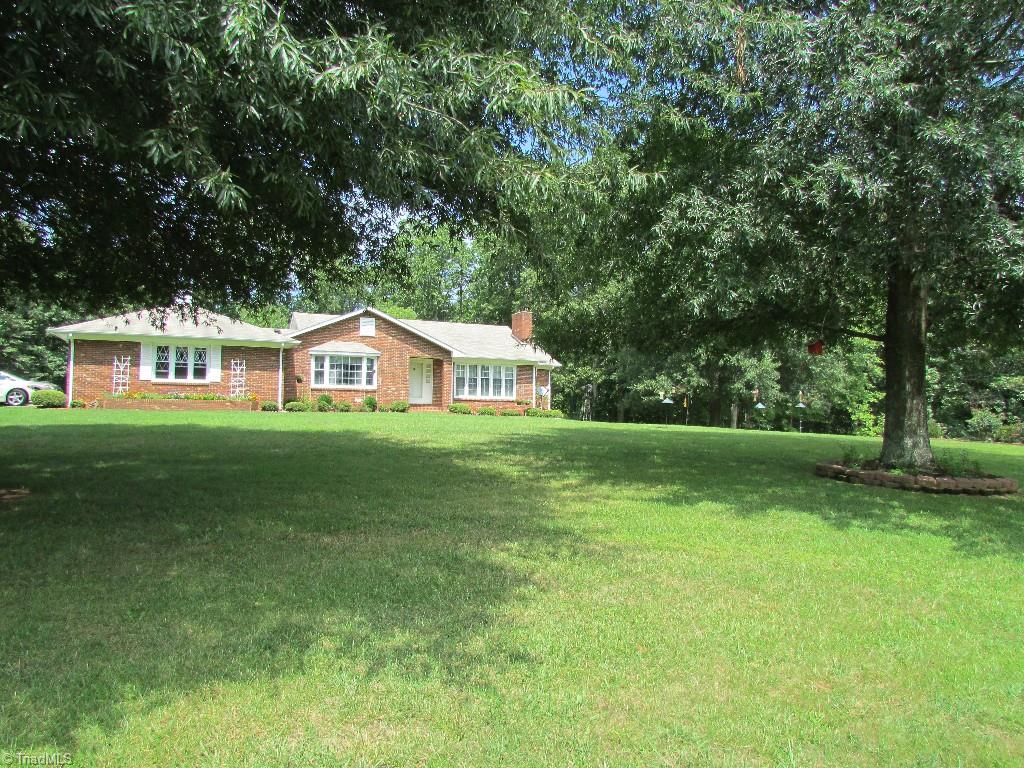 749 Spainhour Road King, NC 27021 - Photo 3 of 30 Gallery Image 3