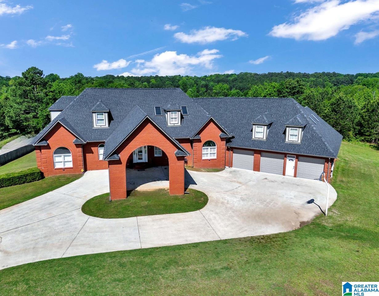 9530 Pineview Road Dora, AL 35062 - Photo 1 of 71