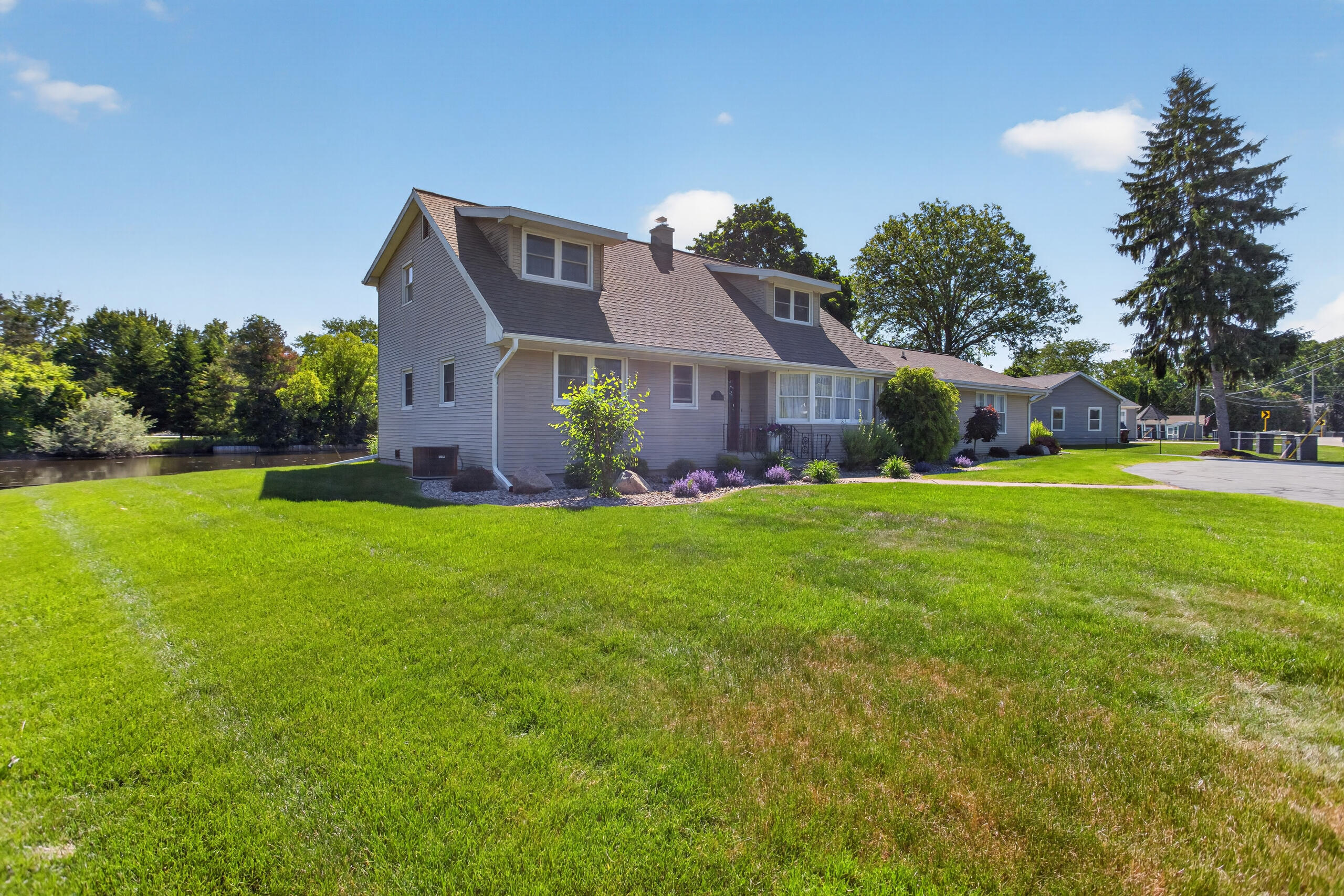5775 Browns Lake Road Jackson, MI 49203 - Photo 53 of 77 IMG_4069