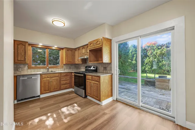 $2,250 | 66 Stratford Avenue, Pittsfield, MA 01201