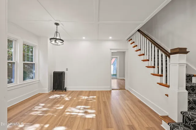 $2,250 | 66 Stratford Avenue, Pittsfield, MA 01201