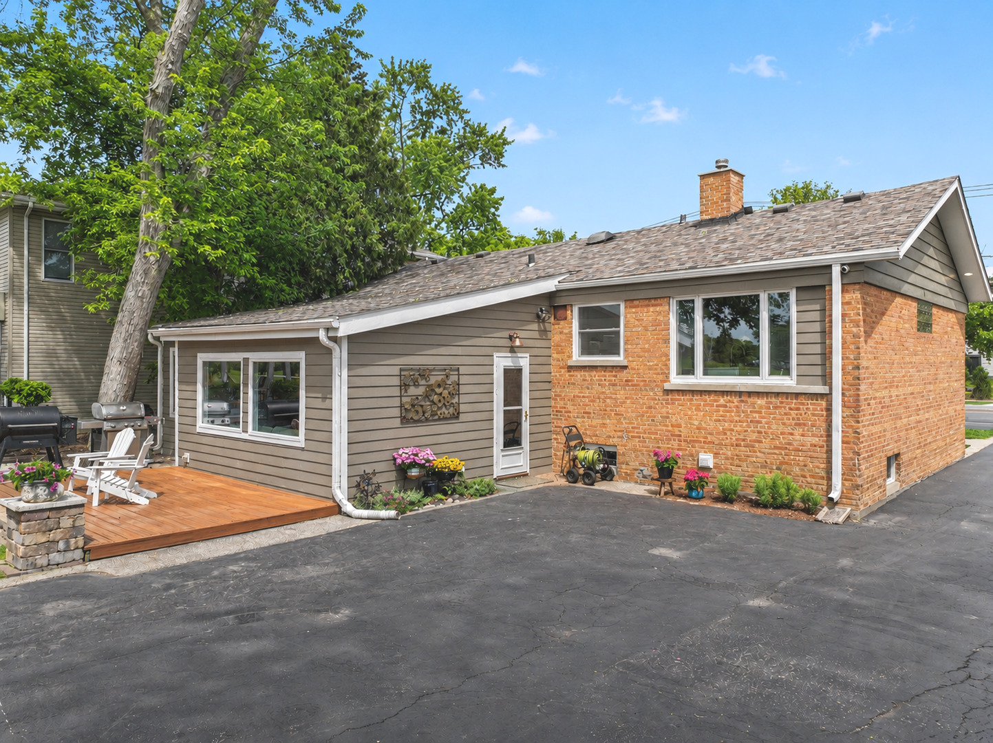 2531 Glenview Road Glenview, IL 60025 - Photo 16 of 24