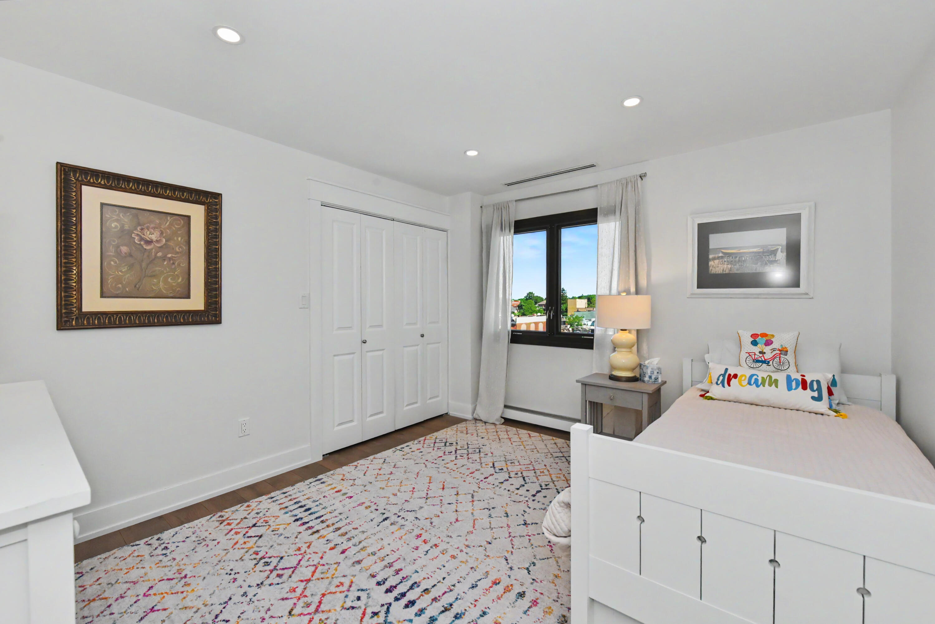 101 Broad Street, Unit 502 Lake Geneva, WI 53147 - Photo 11 of 28 Bedroom