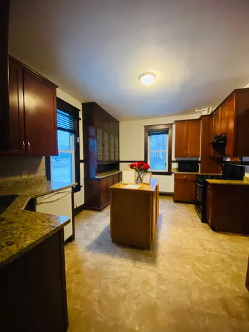 $254,900 | 607 Topping Street, St. Paul, MN 55103