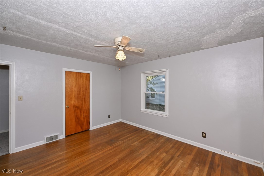 2614 19th Street Northwest Canton, OH 44708 - Photo 14 of 37 Primary Bedroom