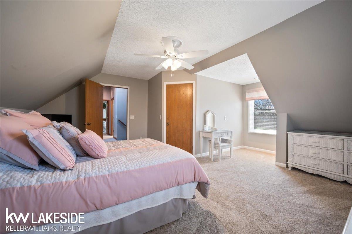 51980 Romeo Plank Road Macomb, MI 48042 - Photo 29 of 39 50203874-788f7d9c-844b-43cc-801b-b53ff5b06fa9.JPG
