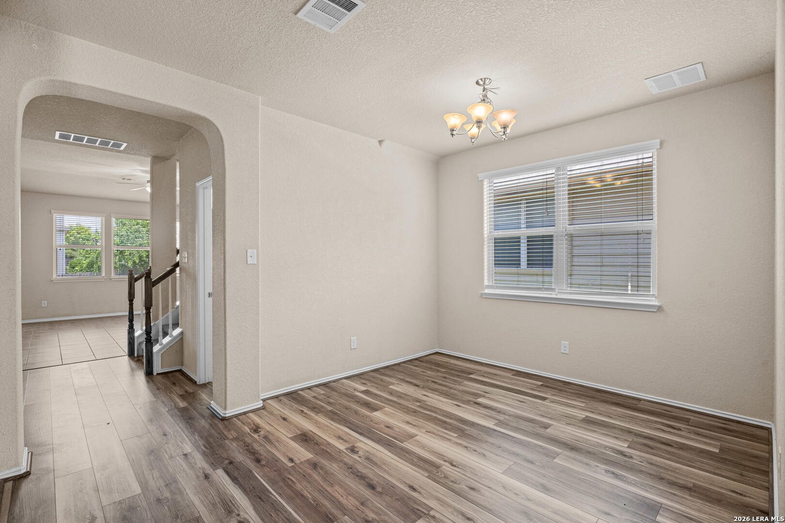 129 Enchanted View Cibolo, TX 78108 - Photo 5 of 31