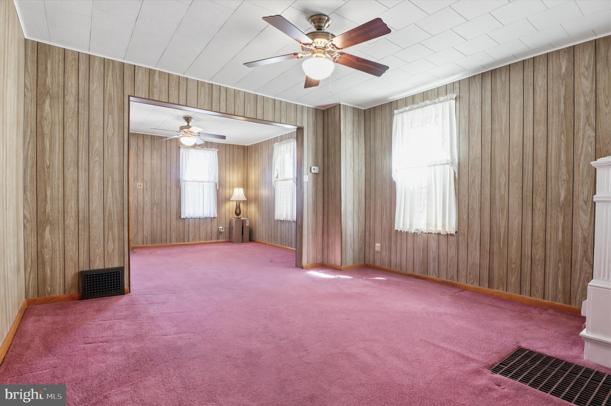 543 Baer Avenue Hanover, PA 17331 - Photo 9 of 51 a view of an empty room with a window