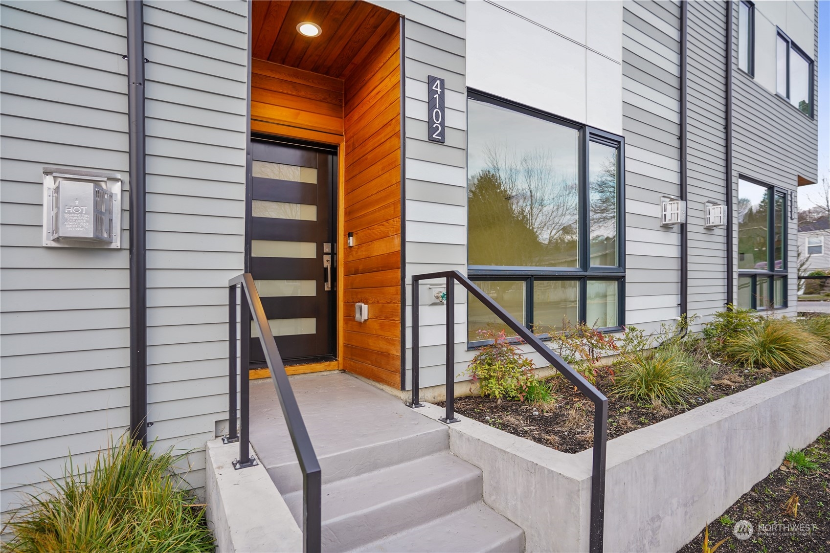 4102 Southwest Morgan Street Seattle, WA 98136 - Photo 1 of 29 Gallery Image 1