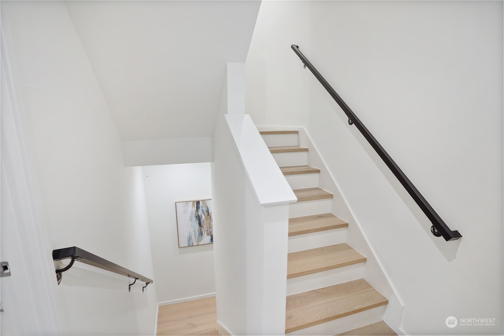 4102 Southwest Morgan Street Seattle, WA 98136 - Photo 9 of 29 Gallery Image 9