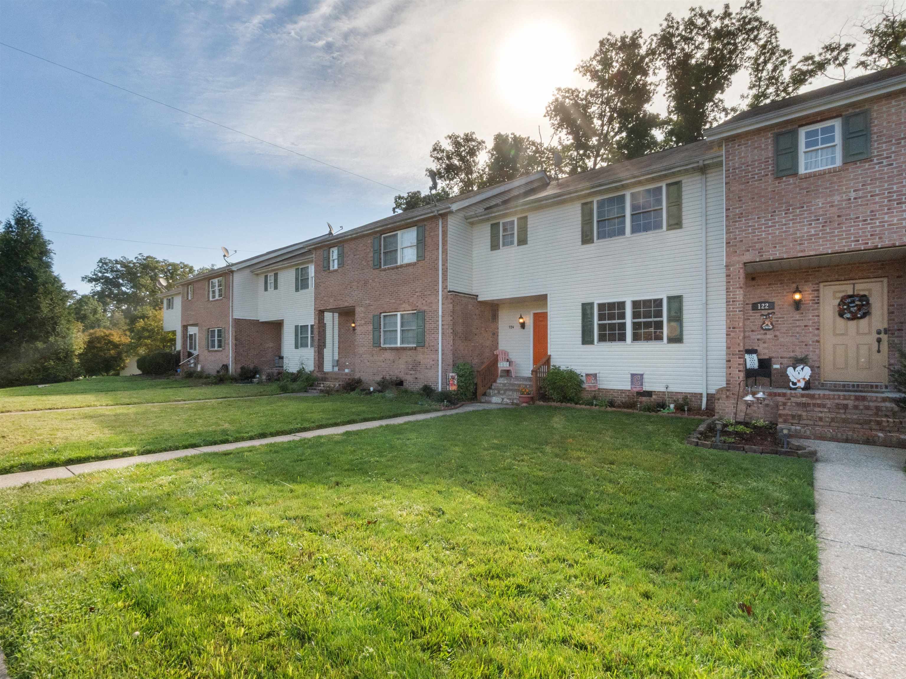124 Aracoma Road Huntington, WV 25705 - Photo 3 of 31 Gallery Image 3