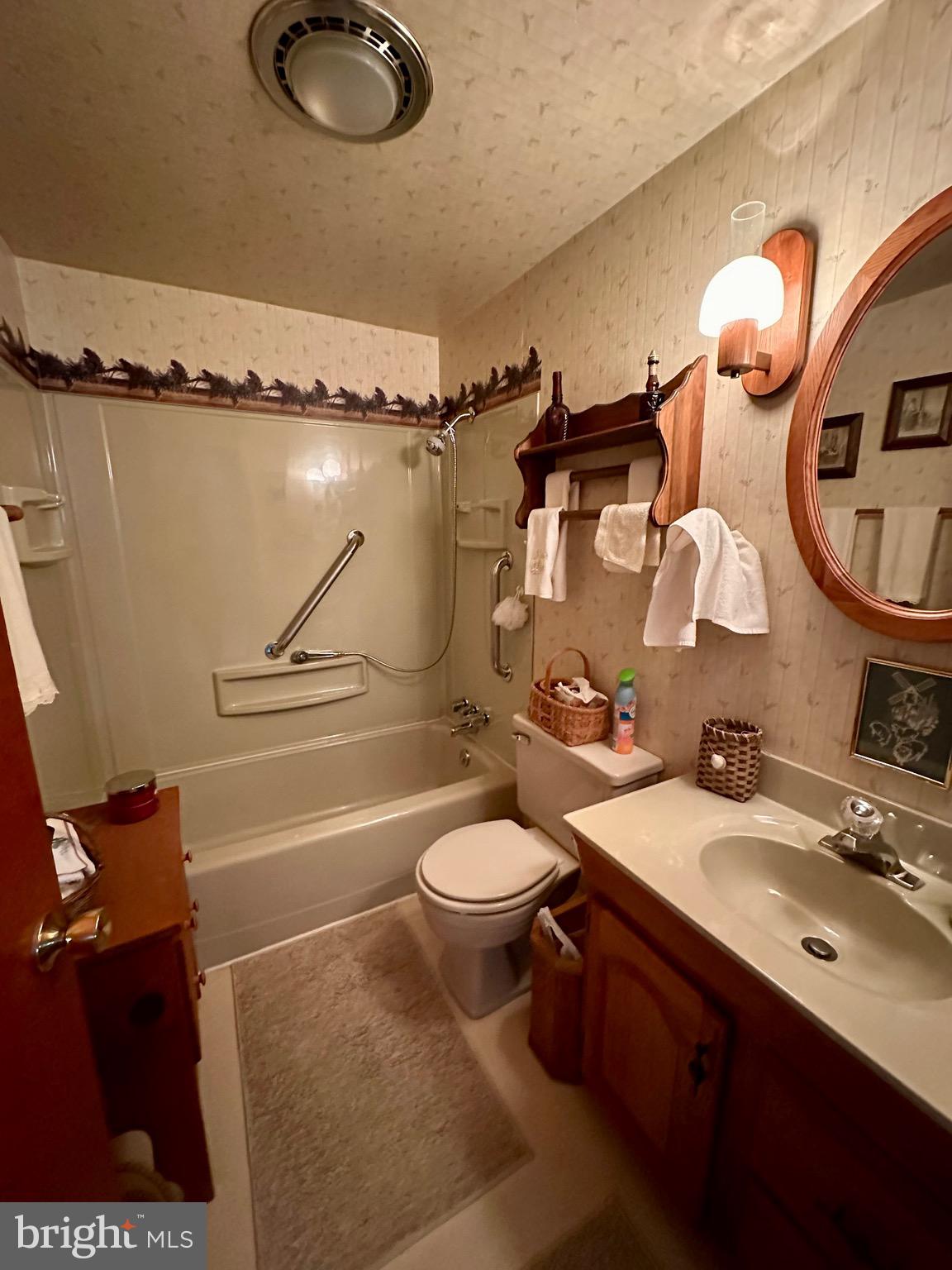 148 Philchris Drive Dover, DE 19901 - Photo 20 of 28 Full Bath in Hall