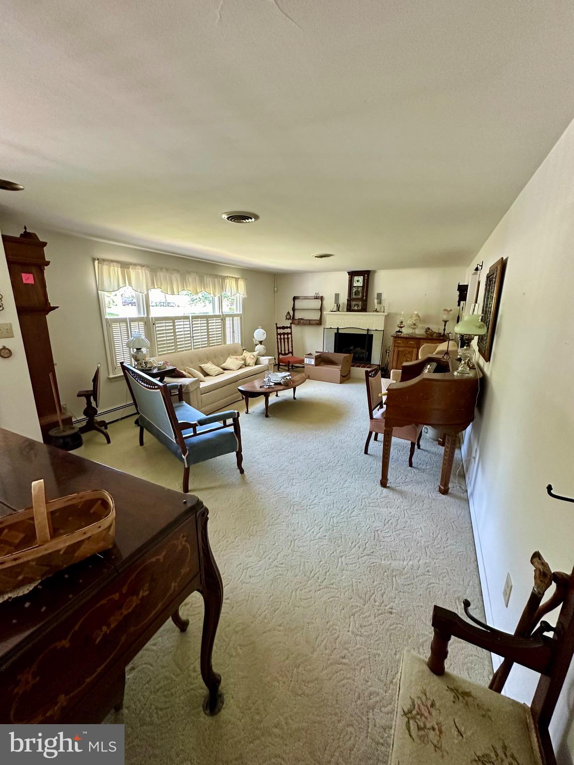 148 Philchris Drive Dover, DE 19901 - Photo 2 of 28 Living Room