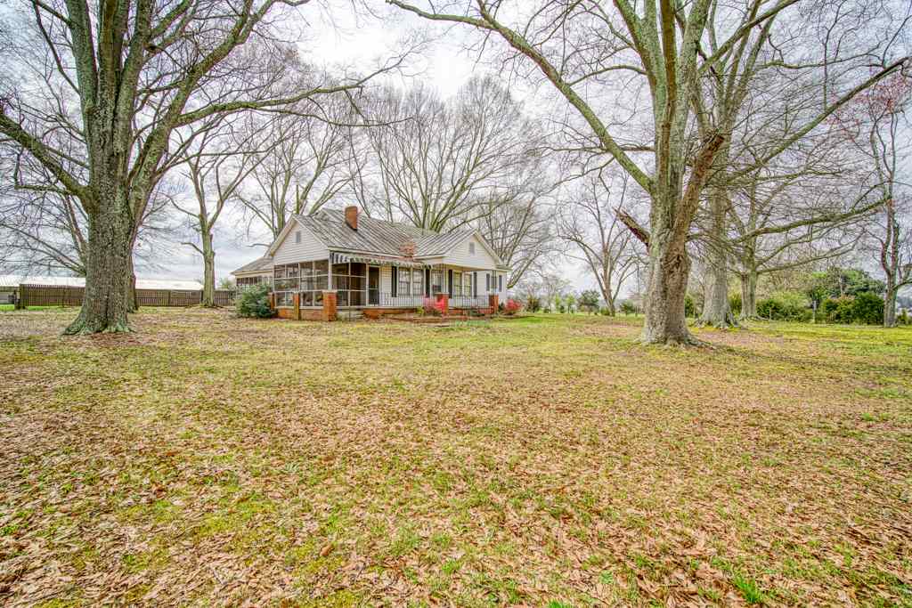 703 Cooper Bridge Road Woodruff, SC 29388 - Photo 1 of 16