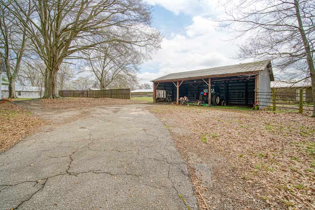 703 Cooper Bridge Road Woodruff, SC 29388 - Photo 4 of 16