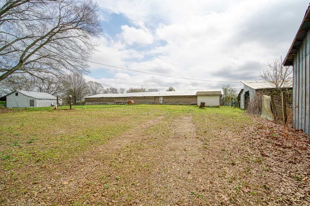 703 Cooper Bridge Road Woodruff, SC 29388 - Photo 6 of 16