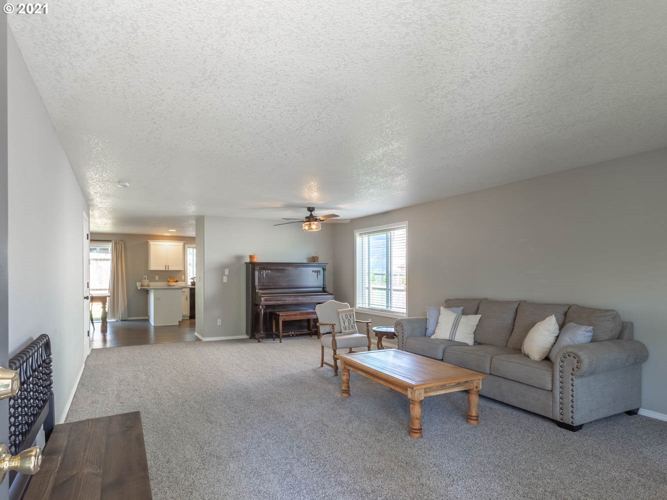 2036 North 8th Way Ridgefield, WA 98642 - Photo 3 of 32
