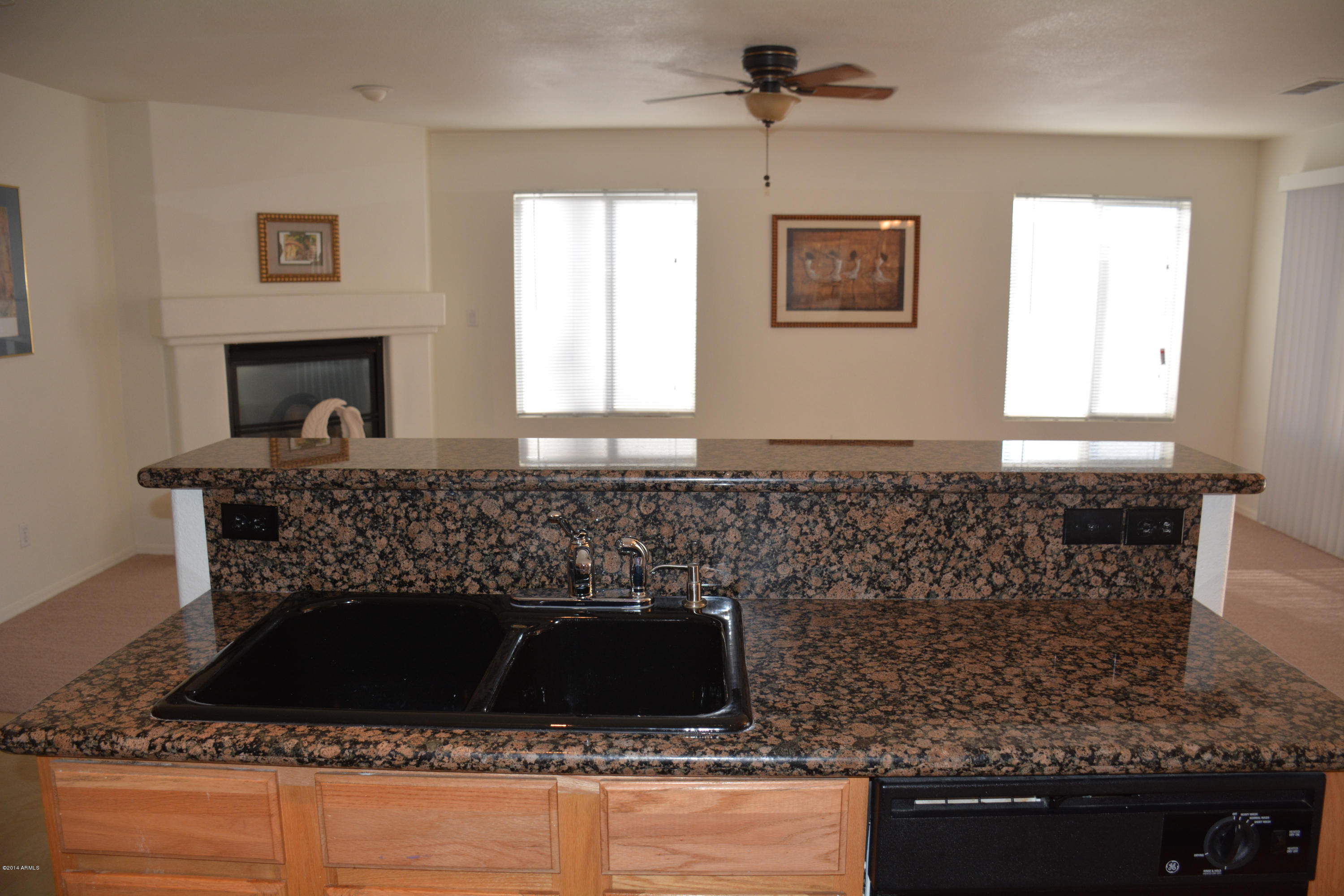 1614 East Fremont Road Phoenix, AZ 85042 - Photo 12 of 25 DSC_0158