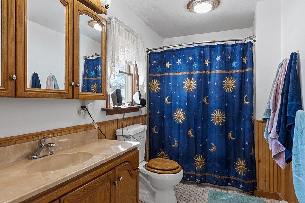 56 Draper Road Gardner, MA 01440 - Photo 11 of 42 Gallery Image 11
