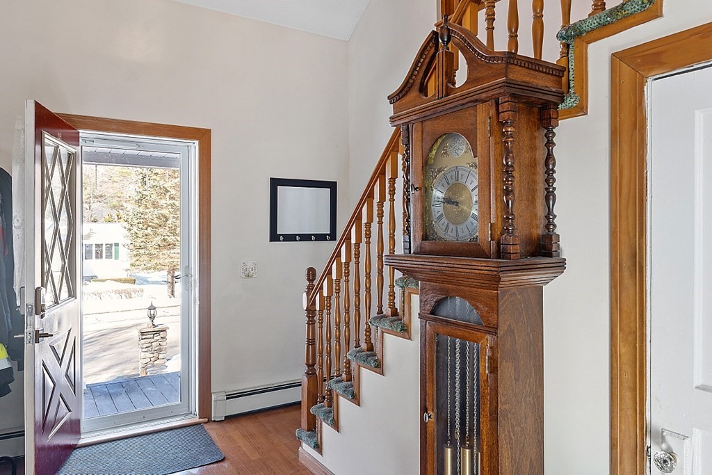 56 Draper Road Gardner, MA 01440 - Photo 3 of 42 Gallery Image 3