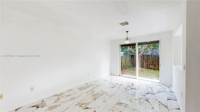 $399,900 | 27345 Southwest 138th Court, Homestead, FL 33032